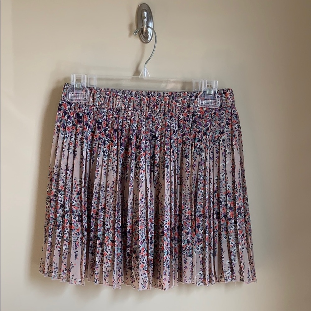 Forever21 • floral mini skirt